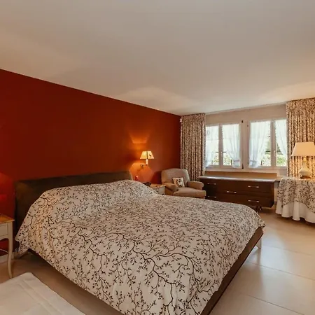 Center Luxury 2